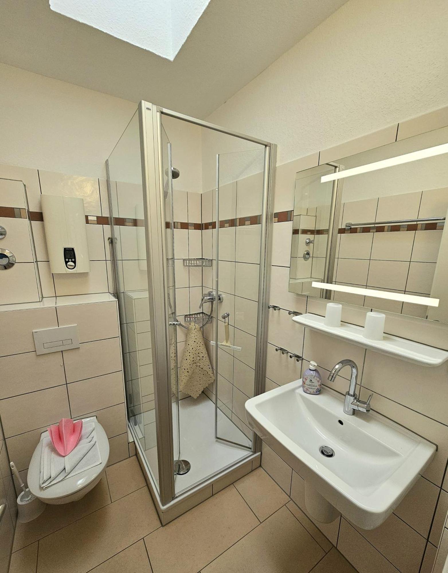 Wohnung 2 - G Pape - Schoene Terassenwohnung Mit Sep Ankleidezimmer, Kostenloses Wlan, Longstay Rabatt, Naehe Duenenpark Grömitz Eksteriør billede